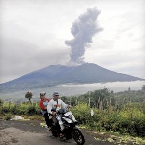 22 killed in Indonesia volcano eruption